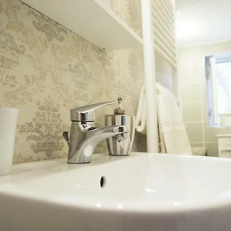 Casa Angela - 2*